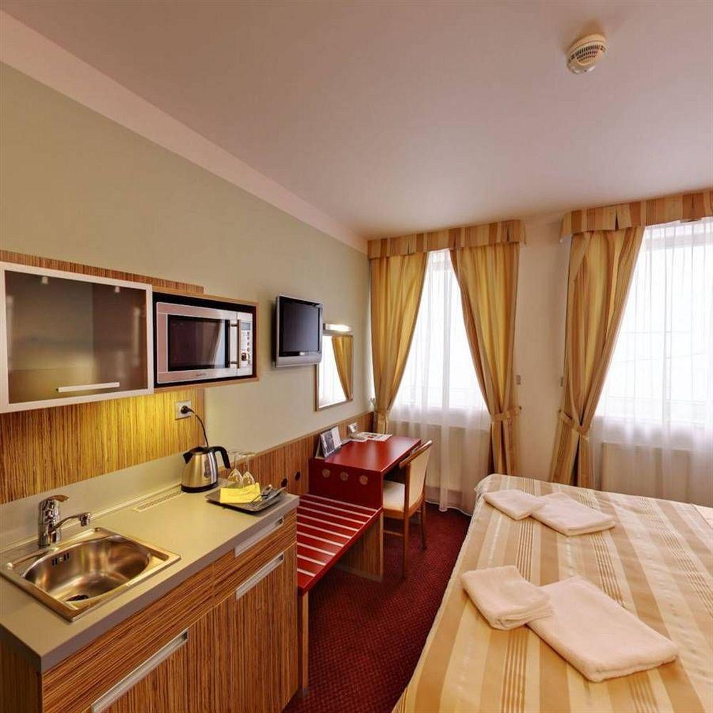 ברנו Hotel Vaka מראה חיצוני תמונה