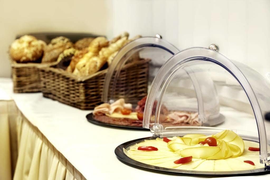 ברנו Hotel Vaka מראה חיצוני תמונה