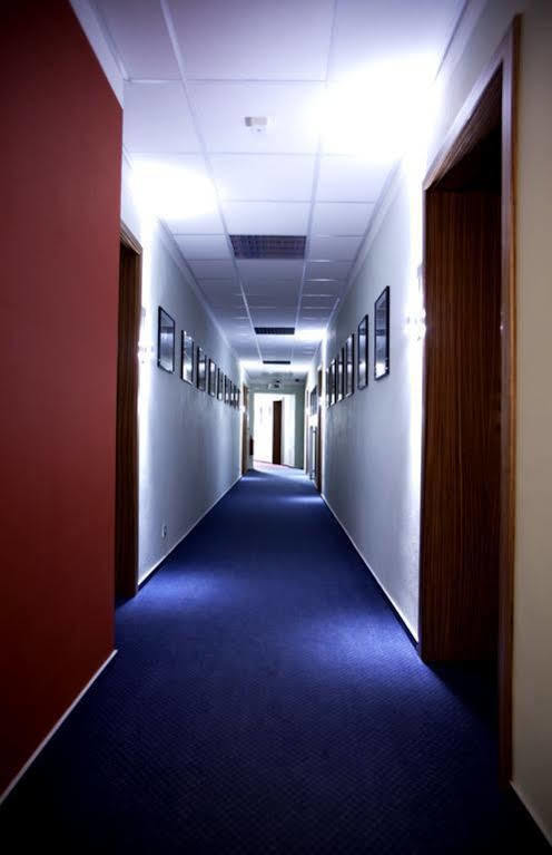 ברנו Hotel Vaka מראה חיצוני תמונה