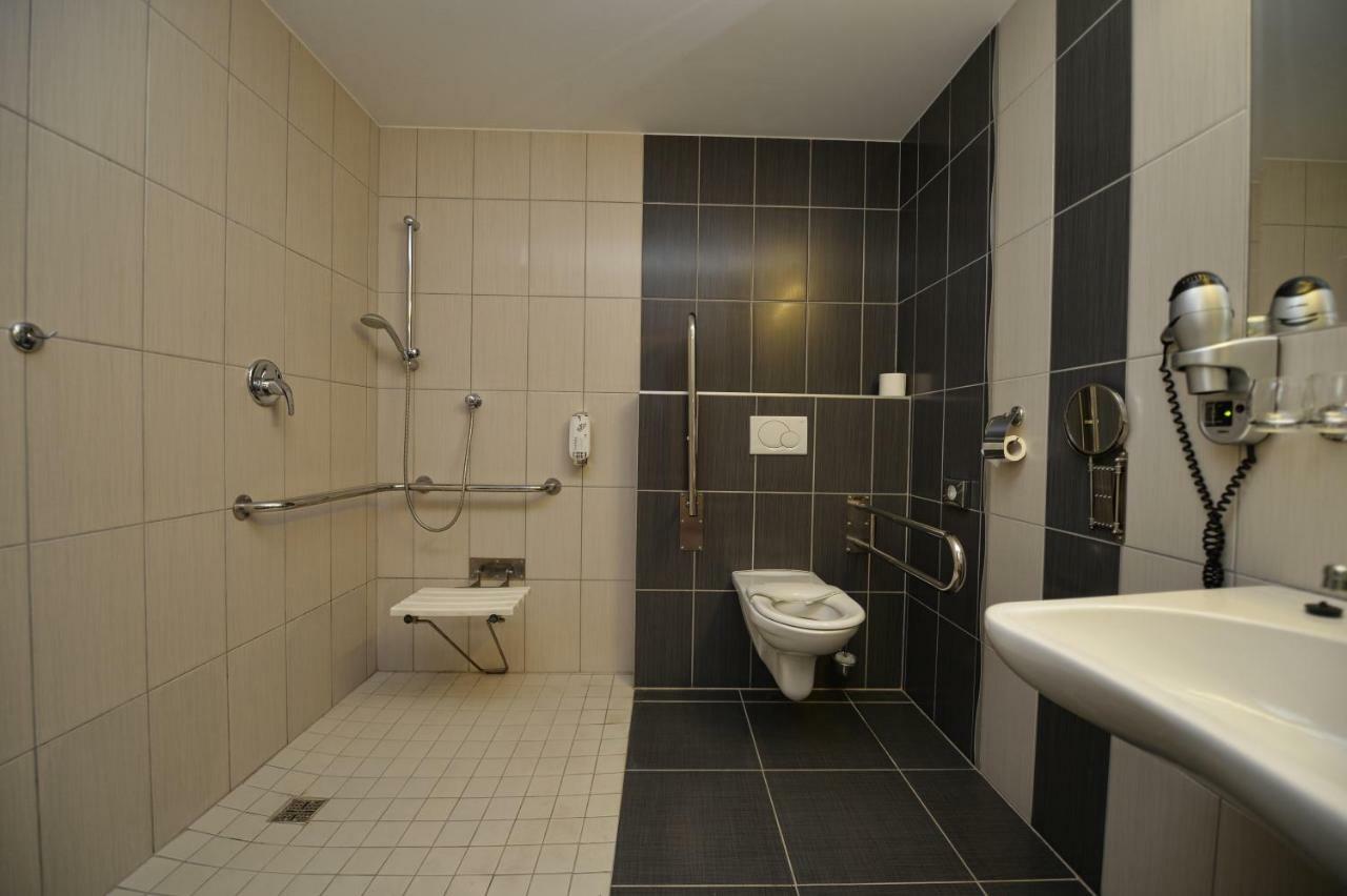 ברנו Hotel Vaka מראה חיצוני תמונה